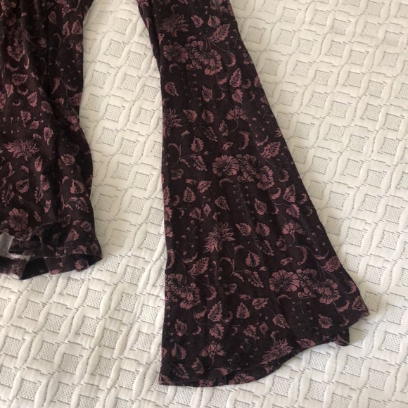 Open Back Top - Picture 2 of 6